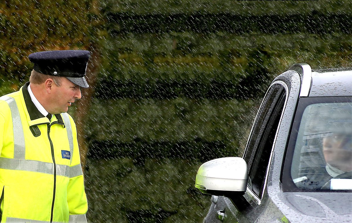 mod_dio's tweet photo. Despite Coronavirus, DIO is still working for Defence. As key workers, the MOD Guard Service are continuing to protect MOD sites across the country, keeping them safe in difficult conditions. #EverydayHeroes https://t.co/7ONMlBDRj0