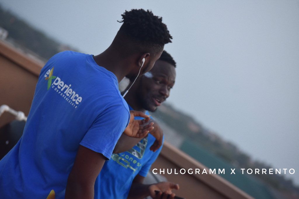 ChuchuCash's tweet photo. HAD THE TALK WITH MY MANAGEMENT @demiinent in collaboration with @JVONLY. THEY AGREED TO ME DROPPING 4 FREE BEATS TAGGED โ VOODOO SOUNDS โ. Tag your favorite artistes to stay tuned.๐! ๐ฅ ๐ฅ #STAYHOMECHALLENGE โค๏ธ #CHULOMUSIC #JVO #DemiinEnt #VOODOO
@Thejollofdiary @radrafrica https://t.co/BOnURijJul