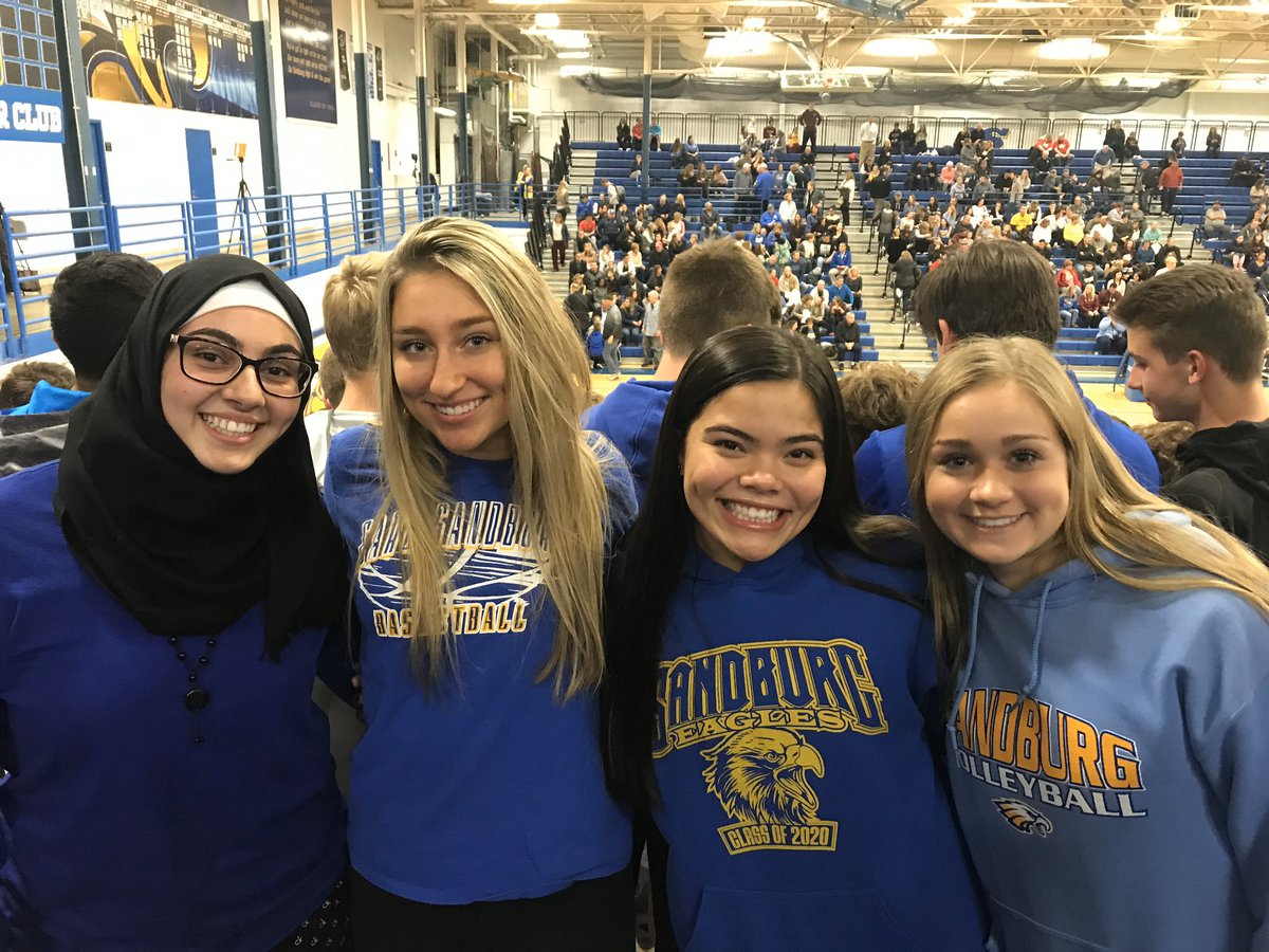 monaabusamra333's tweet photo. @jltyrrell8 @SandburgHS @SraMendozaCS @MrJaySandburg @Janineneno @GregGardner718 @SandburgCC @SchachtAttack24 @csbaseball1 @McWoolley3 @kkruegerCSHS @Historyx1776 Tested positive for missing the homies #classof2020 https://t.co/NsHOksICGc