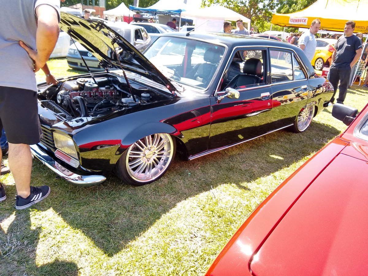 ArgentinaPiso's tweet photo. Otro 504 explotado🔥🤤
#ArgentinaAlPiso #Peugeot504 #Aro17 #Fija #Fixa #AlPiso #yeyo #VolandoBajito #Dap https://t.co/QiPspNP1Wb