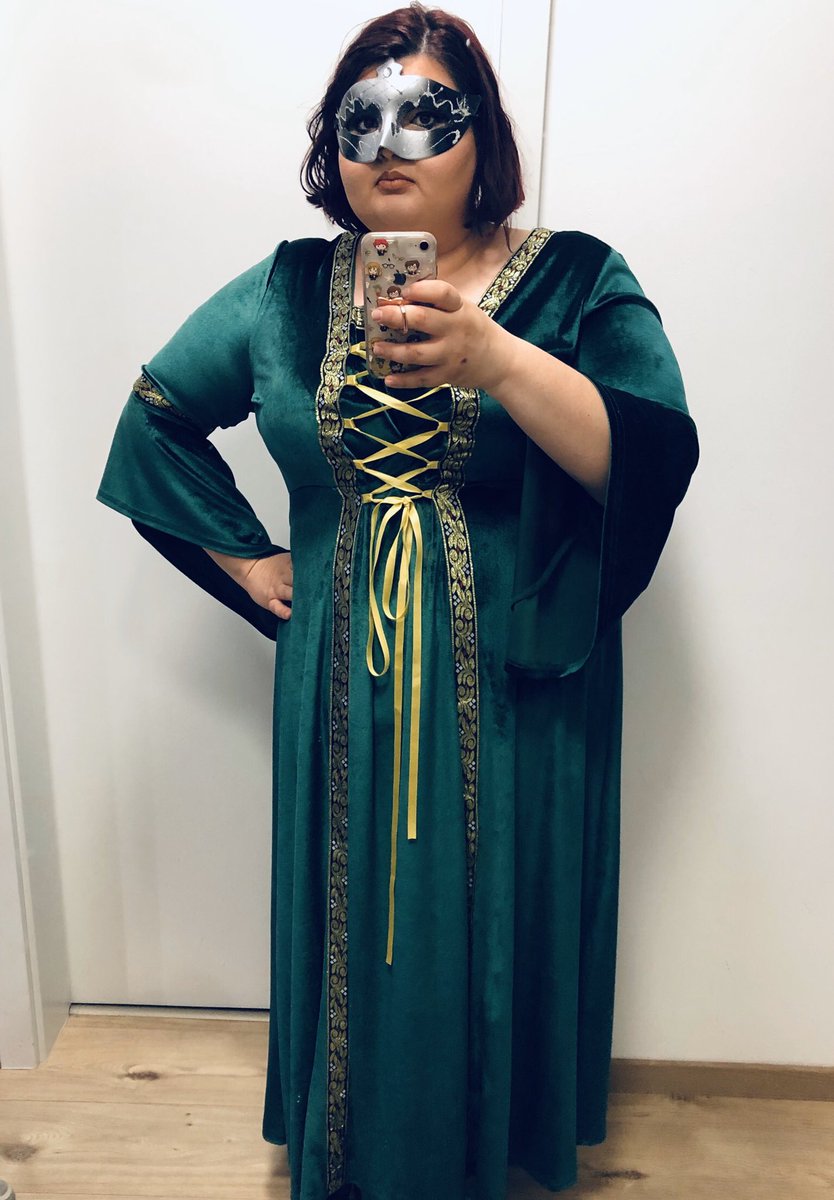 LillyEven's tweet photo. The outfit I never got to wear for opening of #SlavCon2020, so at least I got to dress up for #lotpball ๐ https://t.co/8WTltYnvzF