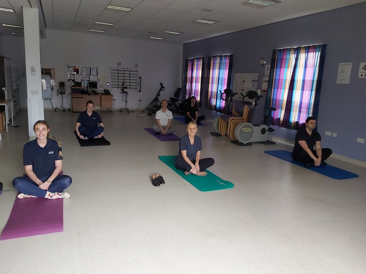Lunchtime yoga - helping my <a href="/LHCHFT/">LHCH</a> colleagues find a little silence in this world full of noise (social distancing measures in place)🧘🏼‍♀️💙 #NHSheroes #COVID19 #WellbeingWednesday #HealthcareHeroes