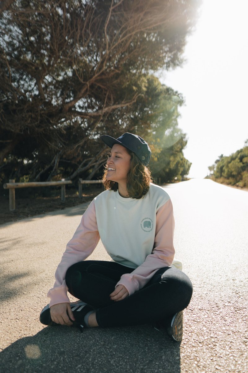 Trendsplant's tweet photo. The sun always shines in Alicante even during the winter time. ⁠
⁠
The freedom that we feel when we escape the city is priceless.⁠
⁠
Our sweater, made 100% with cotton, is the perfect one to enjoy the sun on winter days.

https://t.co/xtUTpmxSH5

#Trendsplant #ModernNomads https://t.co/zXogl4jxvq