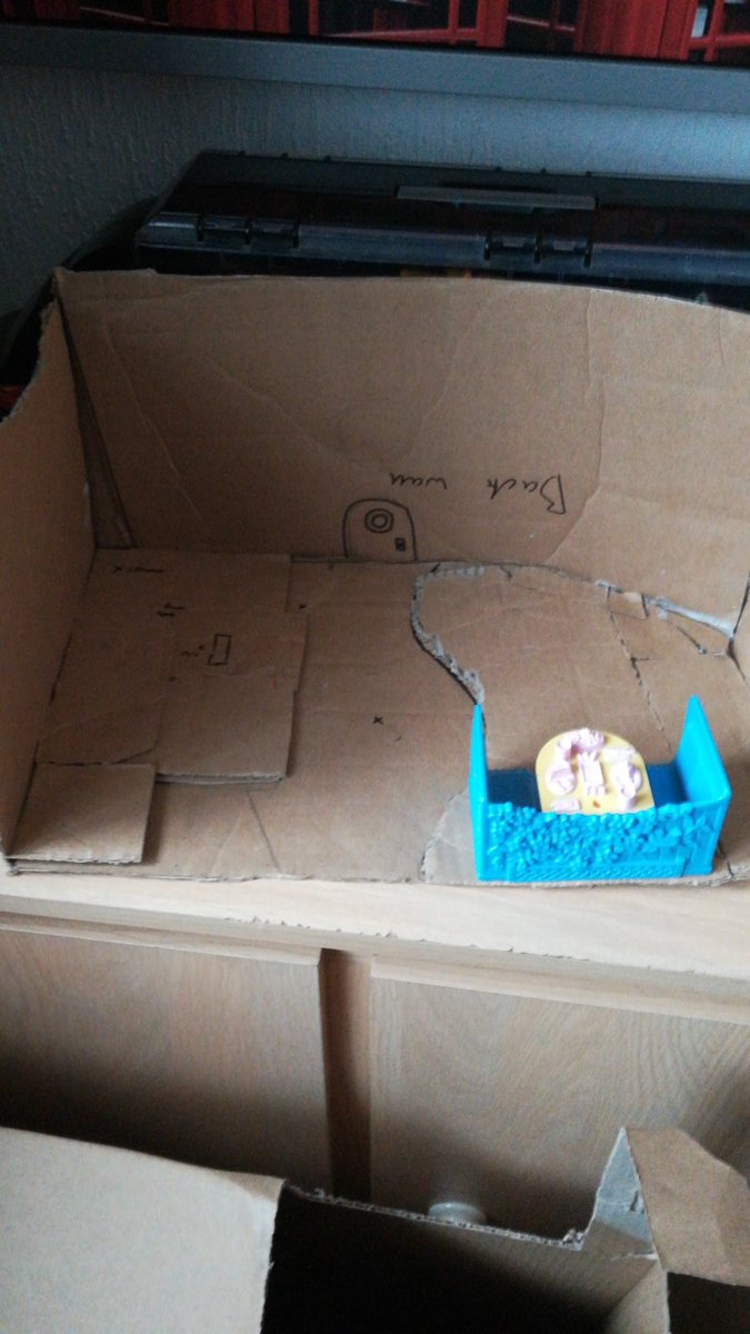 BoxcrittersHQ's tweet photo. This is my favourite Project I've ever done the Cardboard Tavern i just decided by myself to do as i wanted to try use my limited skills to bring my favourite browser game into 3D cant wait for box Critters official toys to Go with it !! #BoxCritter #virtualworld https://t.co/OK2V1xypNk
