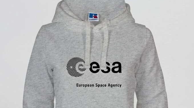 esa_es's tweet photo. ¡Recuerda! - Esta semana nuestra tienda @ESASpaceShop hace un 30% de descuento en la colección clásica.  Utiliza el código #CLASSIC30 para poder obtener el descuento.  La promoción termina el 4 de abril 👉 https://t.co/JQjsfMQ6po https://t.co/KbbeYBz1mN