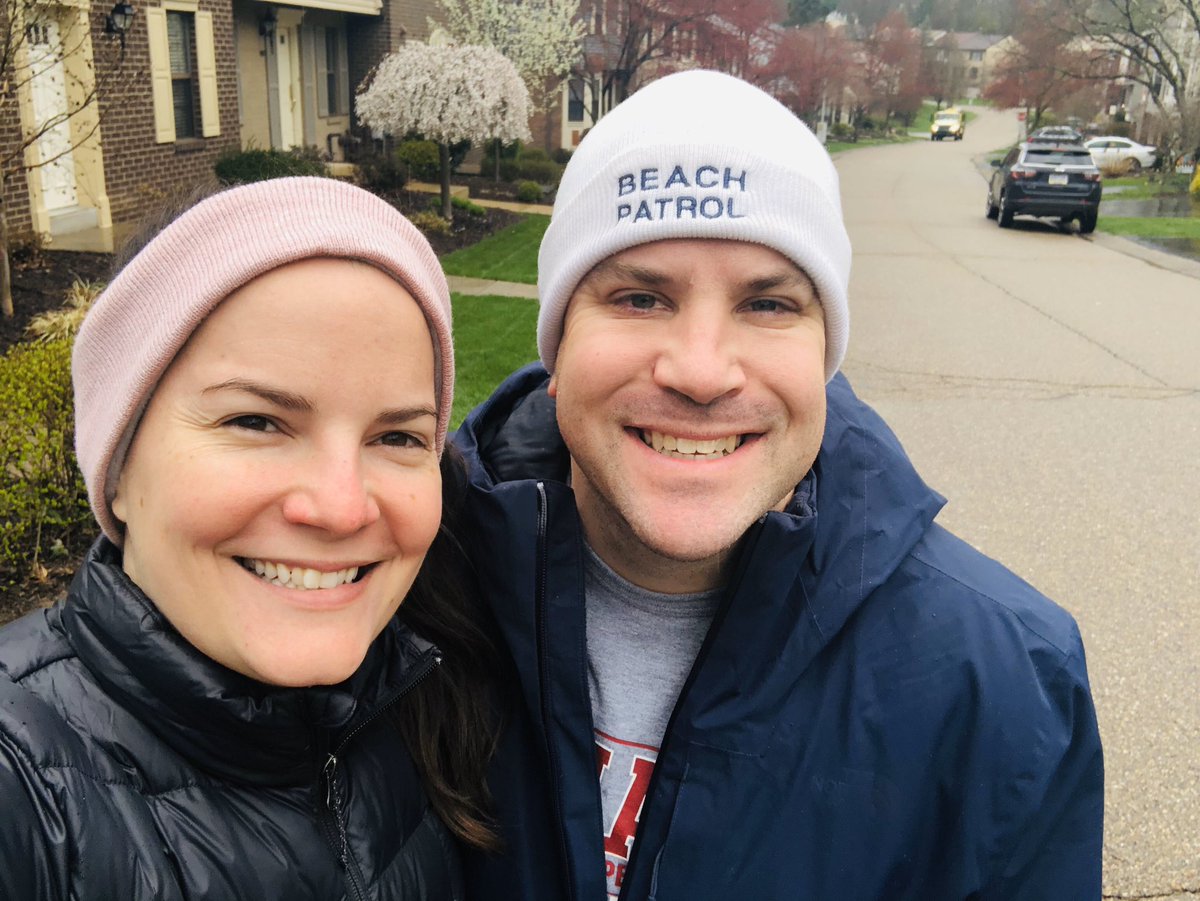 EmmaBean_16's tweet photo. It’s cold today but we didn’t let that stop us from #NationalWalkingDay! #WalkatLunch #Wellness @SDLCPartners https://t.co/nIfFz2jm9d