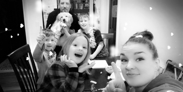 FMPSD's tweet image. We love our parents/guardians. Thanks for sharing how much you appreciate FMPSD teachers working with students on education continuity. Keep those photos coming. @JTurner_RPsych #ABlearningathome #FMPSDlearningathome #FMPSDParentAppreciation #YMM