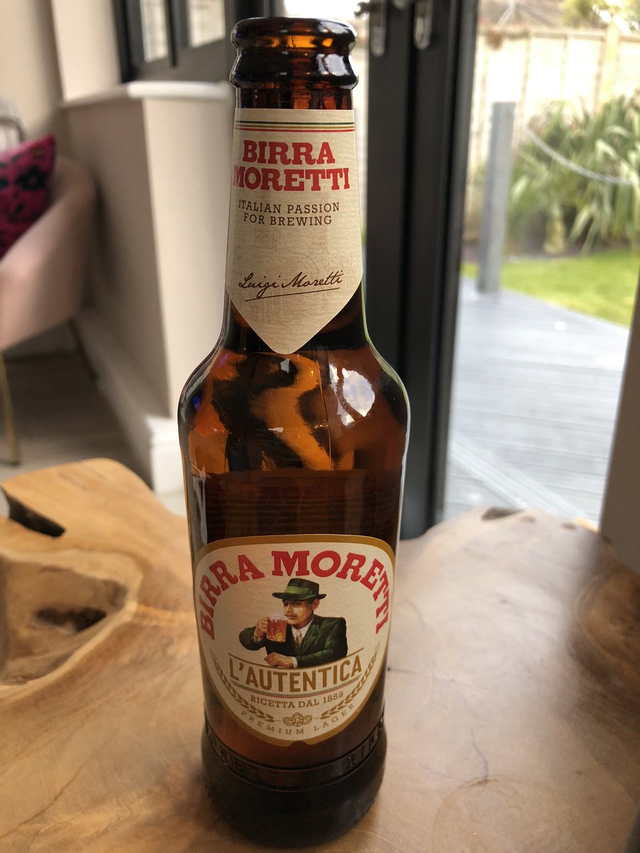 Luca_CCarr's tweet image. RT for Bottle - Like for Can