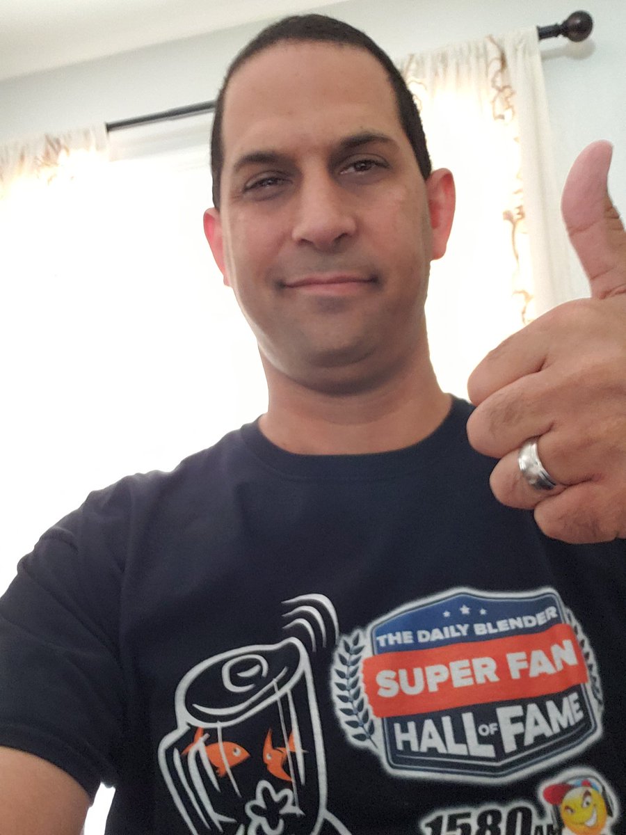 SBergerBOSTON's tweet photo. @RadioPal1580 @NYAZSPORTSFAN @BIGGeorgeAZ @jayleno @KFIAM640 @ConwayShow @CohenCurse1580 @azfamdoc Work attire today. #EvilBerg https://t.co/fGAiu8mGuN