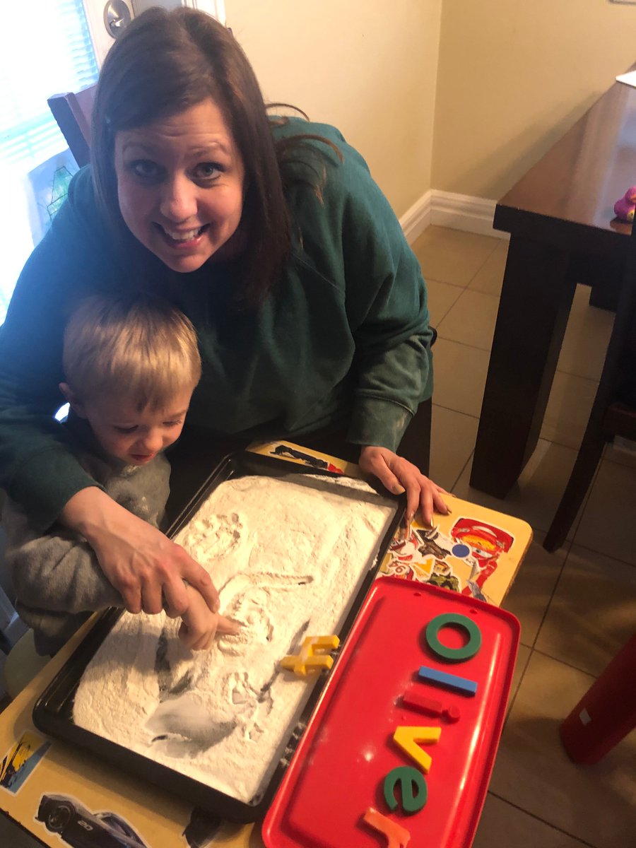 FMPSD's tweet image. We love our parents/guardians. Thanks for sharing how much you appreciate FMPSD teachers working with students on education continuity. Keep those photos coming. @JTurner_RPsych #ABlearningathome #FMPSDlearningathome #FMPSDParentAppreciation #YMM