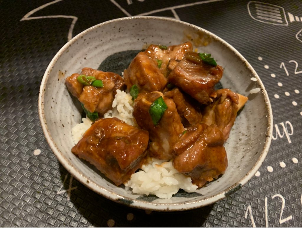 NoniRW's tweet image. Half-Chinese Braised BBQ Ribs lazyasiancooks.com/2020/04/01/hal…