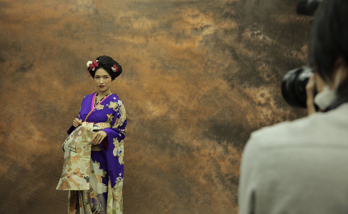 ayane_haneda's tweet photo. めちゃくちゃステキな和ブランド #瑠璃猫 様とコラボさせて頂きました👘
今後、公式アンバサダーとして活動する予定です🙌
写真の完成までお楽しみにー❤️
✨special thanks✨
hair&make
@SAYU19870206
photo
@kengo2178
studio
@StudioQapla
#modelescort
#羽田彩音
#坂本カメラマン
#Qapla https://t.co/qdnj66yHMc