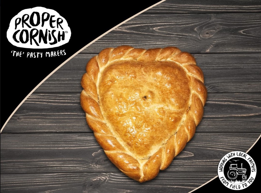 ProperCornishUK's tweet photo. Today, we donated pasties to Wadebridge Foodbank so that we can continue to support people during these unprecedented times. 
#KindnessPandemic #SupportCornwall https://t.co/GdKFm1A51N