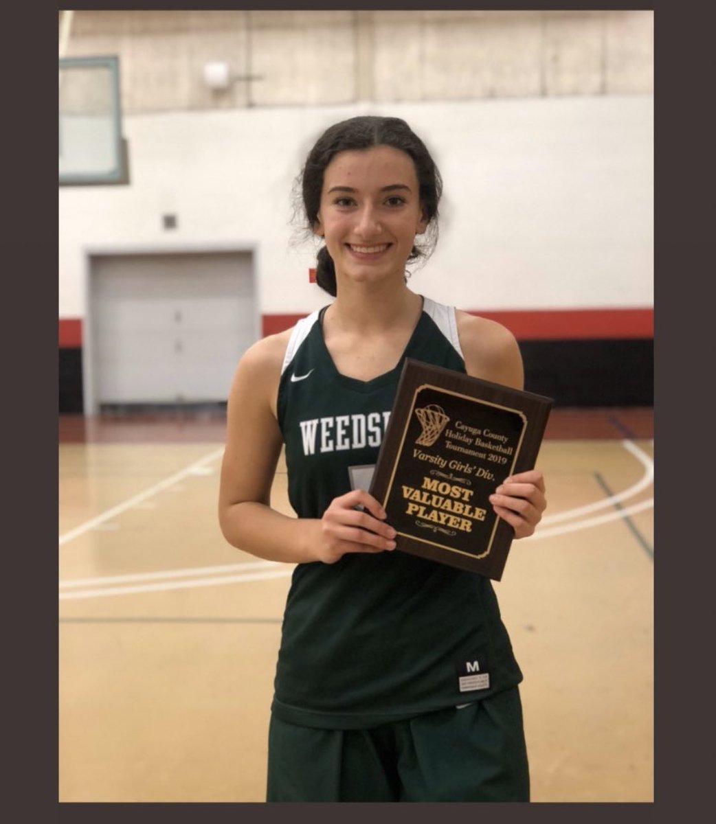 AmyNemec's tweet photo. @SuzieNemec2021  you will always be my MVP! I love you with all my heart! #ballerstatus #suzienemec  Unfinished business on a lot of levels! 💚🔥🏀 https://t.co/4gt8ElI8Ew