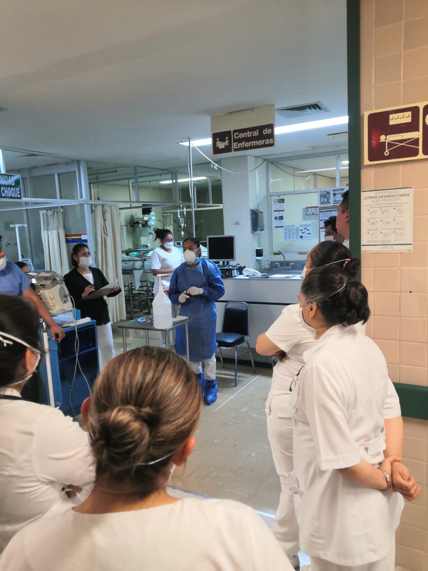 Dr_Dive's tweet photo. La única manera de verdaderamente cuidar a nuestros residentes, no es aislandolos....es prepararlos para lo que se viene. Que la "normativa" diga lo contrario, solo evidencia que ellos no fueron residentes de #Urgencia en tiempos de la Influenza H1N1 @Saber_IMSS @anacsepulveda_v https://t.co/tQbCZ1AufV