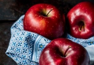 jerrybaderlive's tweet photo. Red Delicious https://t.co/DOnaqXcdJ5 https://t.co/3mKXB49d27