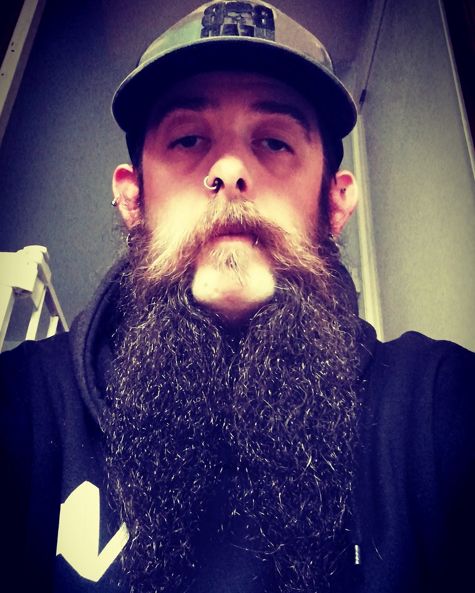 Andi_Septic's tweet photo. Decided to venture back onto twitter. 😃👍
#beard #bearded #beardsman #beardeddad #beardsofinstagram #beardstyle #beardbrothers #beardmob #teamwessex #teamwessexbeardsmen #teamredneck #thewessexbeardsmen #beardlife #chopsquad #choplife #beardlife https://t.co/ieUbgl43rE