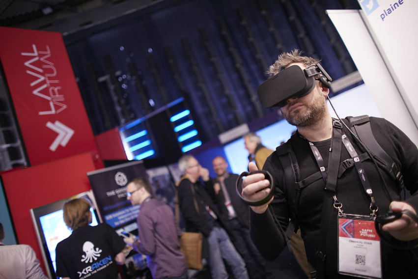 lavalvirtual's tweet photo. "Le 22e salon #LavalVirtual sera...virtuel" via @lalettreapi https://t.co/Z1I8paIR5O "Les organisateurs du salon [...] dévoileront un dispositif pour animer virtuellement la partie conférences et rendez-vous d'affaires prévue initialement." @Laurentchretien https://t.co/Zb2CVs9n7l