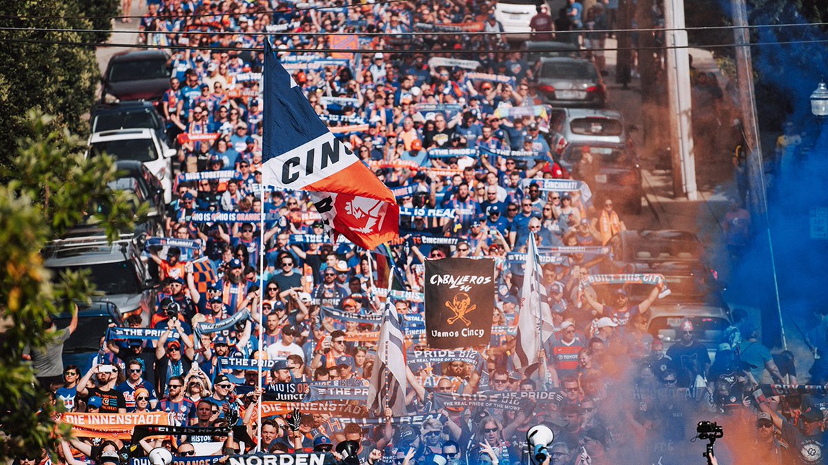 CincinnatiFr's tweet photo. Aller hop ça part en fond d’écran https://t.co/nNIPsu98Cw