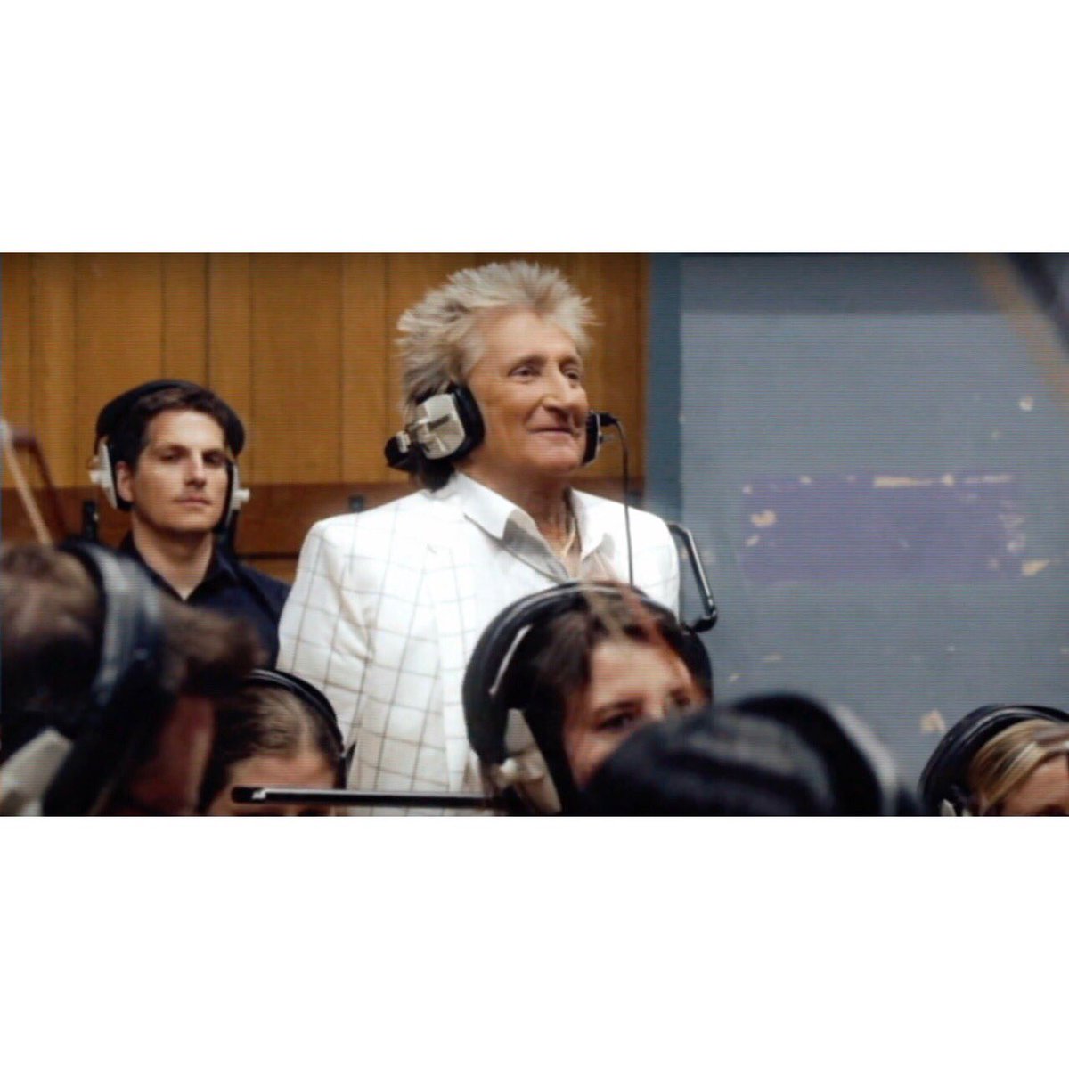 JPNGould's tweet photo. Throwback to filming @rodstewart and the @rpoonline at @AbbeyRoad. I assisted MDRN Love in covering the performance of 4 full tracks from their Christmas album. Thanks again for having me on board guys 👌
.
.
.
#cameraoperator #abbeyroadstudios #london https://t.co/1tTwbSt3iN