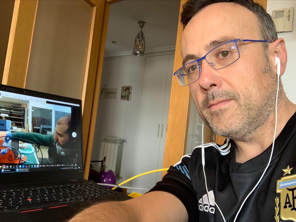 Muchísimas gracias a los ingenieros de <a href="/OmronEurope/">Omron IA Europe</a>, que llevan una semana trabajando 18 horas al día🔥 para migrar y mejorar nuestro prototipo <a href="/ventilator_open/">The Open Ventilator</a> a su electrónica profesional, ayudandonos a convertirlo en un equipo equiparable un respirador convencional. 🙌