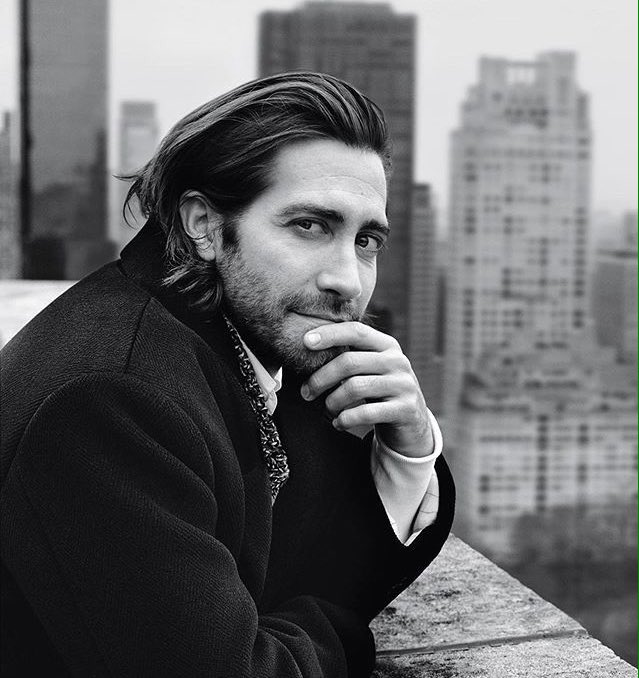 CookieRainbowL's tweet photo. Alguien le puede decir a Jake gyllenhaal que no se corte el cabello!! 
Da vida como el de Rapunzel https://t.co/MQaGb75Zrb