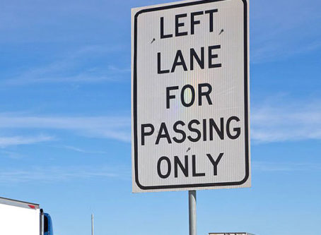 Land_Line_Mag's tweet photo. With truckers in mind, Tennessee revises left lane law
https://t.co/8UKQ988Z8U
By @LLstatesman
#Trucking #Travel #Driving #Traffic #HB618 #SB1497
@OOIDA @motorists
@JMW_TN41 @PaulBaileyForTN @GovBillLee https://t.co/pwYZUpcvtM