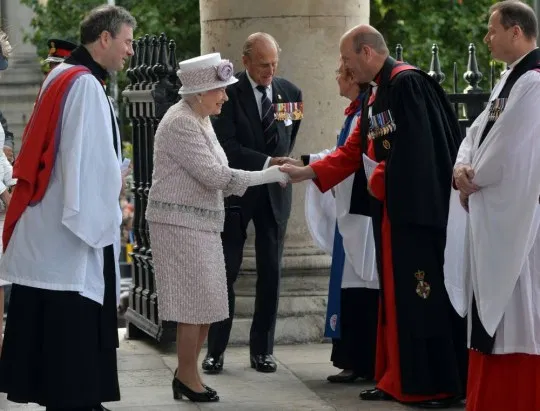 We've had plenty of Royal visits to the church over the years. Here is Queen Elizabeth on our portico in 2015. Chap on the left is my ultimate boss, Rev Sam Wells, Vicar of the place.