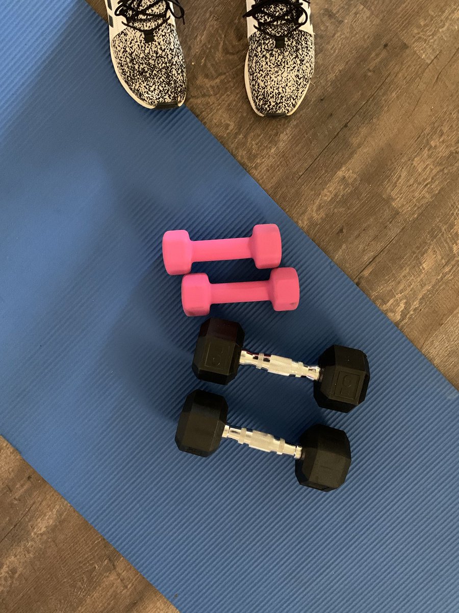 🌀SJH Spirit Week🌀
Workout Wednesday!

I sure hope all my Bucs are staying active through this coronacation!

After a beautiful walk in my neighborhood this morning, now it’s lower body workout! What are you doing to keep yourself moving?
#workoutwednesday #getmoving