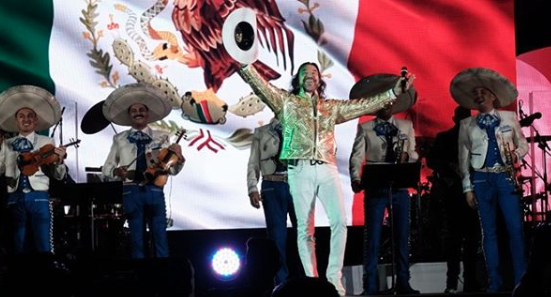 LaComadre_MX's tweet photo. Plebes, tendremos concierto en Youtube de @MarcoASolis. 😍 ¡A través de sus redes sociales "El Buki" anunció que mañana a partir de las 6 de la tarde podremos disfrutar de sus mayores éxitos! 🎶

#QuédateEnCasa
#DelSofáATuCasa
#SeResponsable https://t.co/ku8FTkiAc2