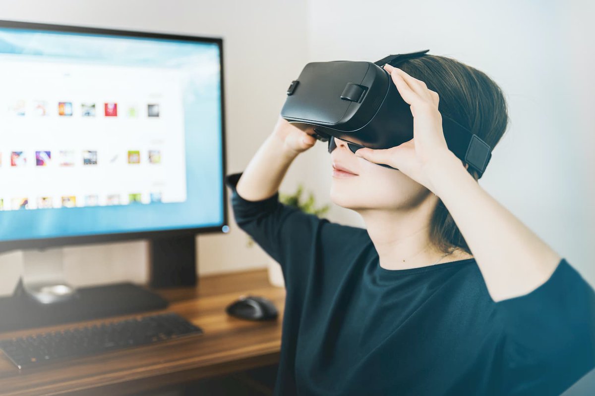 Cleanshelf's tweet photo. #MidweekThought: VR software as a service is set to spearhead the future of the cloud.
There are apps on the market, that help teams interact like they’re in the same room, without getting together.
Intriguing considering the #SocialDistancing?
https://t.co/xaJZ152uH7 https://t.co/0GzeMBRKX8