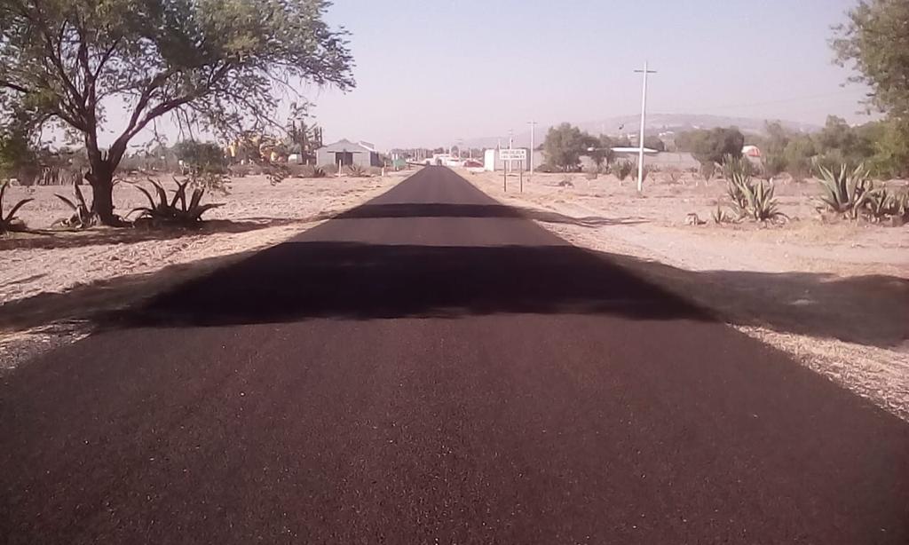 SICT_Puebla's tweet photo. #NosotrosSomosSCT 🦺 Conservación periódica de la carretera Amozoc - Teziutlan del km  30 al km 65 en el estado de #Puebla @SCT_mx @SalvaFdezAyala 👷‍♀️👷‍♂️ https://t.co/0RlinBpTz3