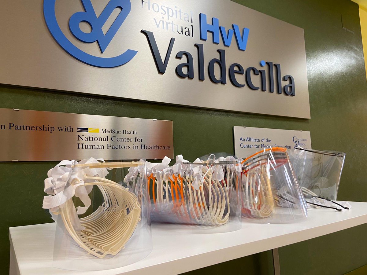 HUnivValdecilla's tweet photo. Gracias a particulares y empresas por vuestra generosidad. Con vuestras impresoras 3D habéis contribuido a que los profesionales sanitarios tengan protección para su trabajo. Más de 1.000 pantallas de protección fabricadas en coordinación con @hvvaldecilla y @unican (Sigue) https://t.co/xkrnQMVwfF