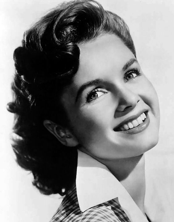 Happy Birthday Remembrance to Debbie Reynolds....
\"Singin\ In The Rain\" with Gene Kelly 