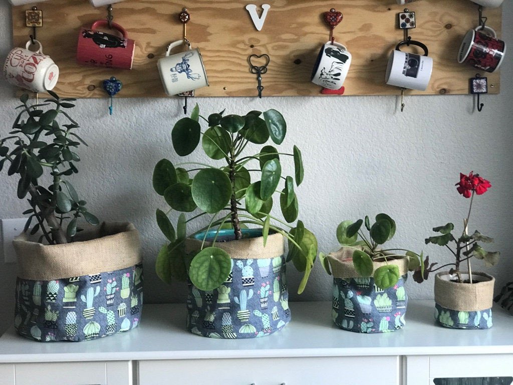 allcogether's tweet photo. Excited to share this item from my #etsy shop: Planter Covers Burlap Cotton Handmade Two-Sided Available in 4 sizes #standsmall #planter #garden #soring https://t.co/sxC54iCI63 https://t.co/GA5EwVvIYK