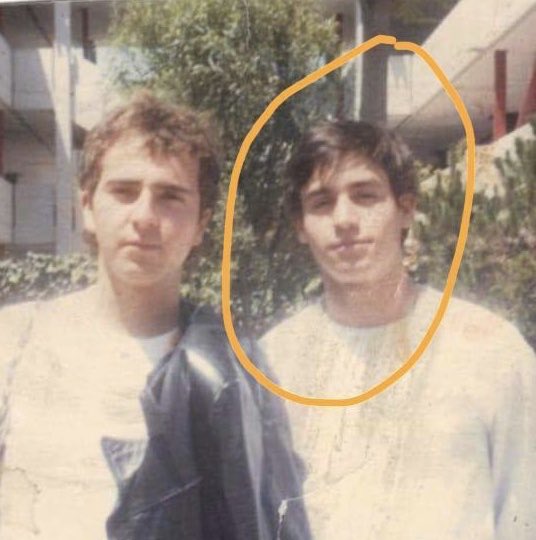 IsaParera's tweet photo. Me vengo enterando que López-Gatell estudió con mi tía, así que ahí les va un regalo en servicio a la comunidad con la cara de su nuevo fuckboy favorito: https://t.co/PYwmSbWkDo