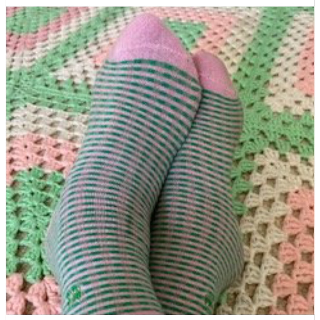 APS_CCES's tweet photo. Mrs. Pierce wearing her crazy socks representing the House of #Thinkers! #CCESstrong https://t.co/qTgw9T6kqQ