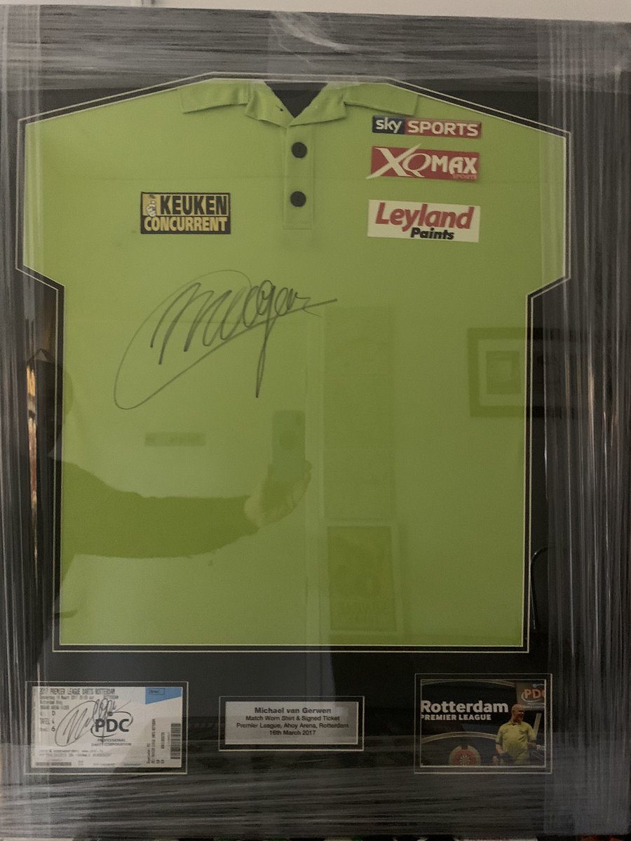 van gerwen shirt