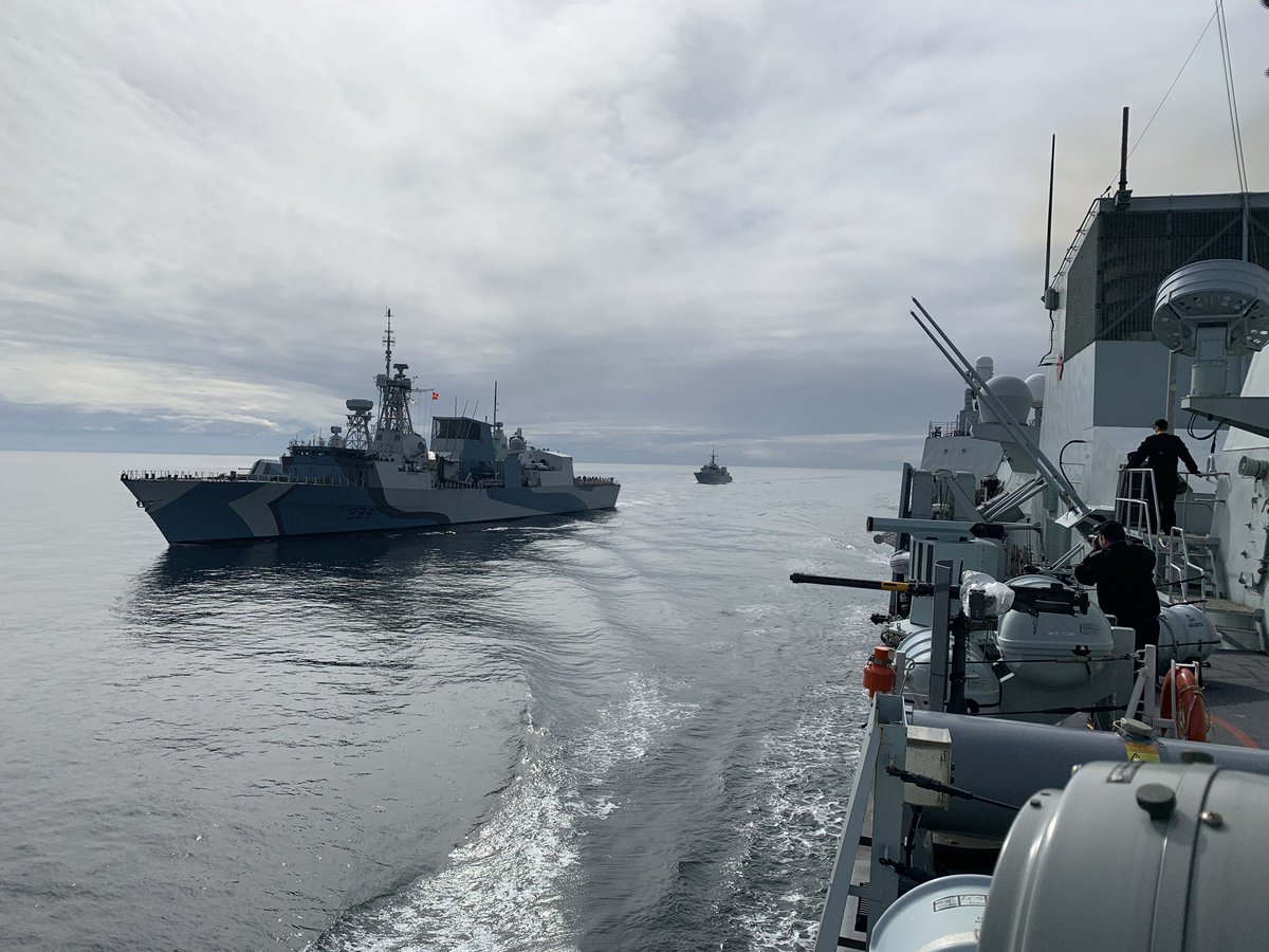Comd_RCN's tweet photo. Shipmates &amp; families - These are interesting and unprecedented times - are they not? I very much hope that you and your clan have been successfully enduring the pandemic challenges - Read on for your @RoyalCanNavy ongoing #COVIDー19 updates 
https://t.co/d6avh44lv8 https://t.co/iSoIk2FDgp