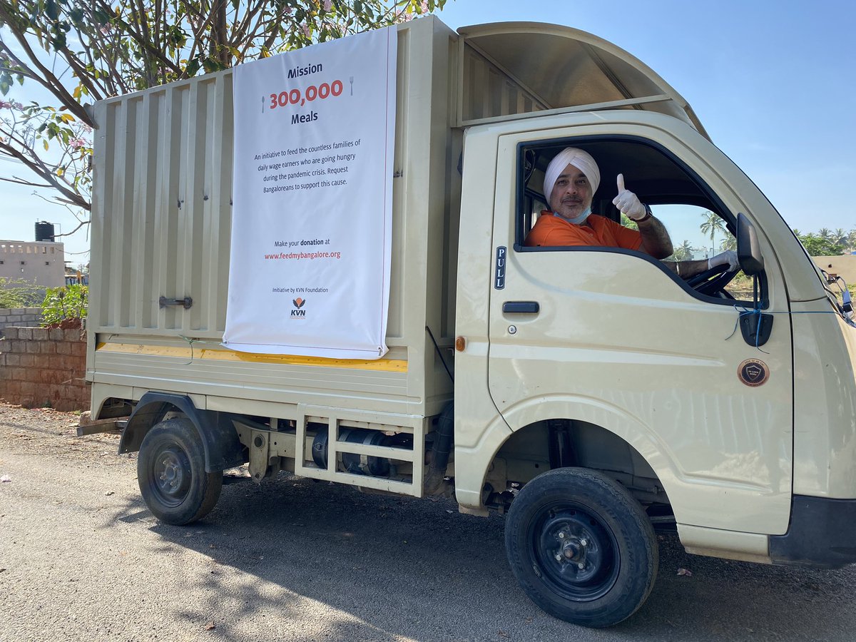 juggymarwaha's tweet photo. Time to give back to our cities #feedmybangalore #feedmyhyderabad #feedmymumbai  we are serving 15K meals a day to migrant workers ... every drop counts https://t.co/VDB6FwGCqf