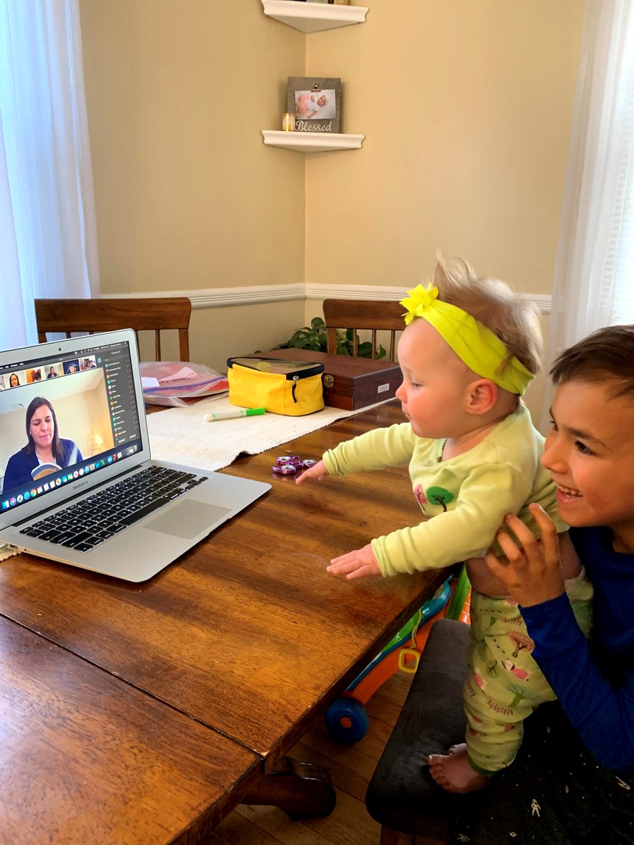 When "Bring Your Sibling to School Day" is EVERYDAY!  💜🧡💚 #teamgreen #welovereadalouds #welovefirstgrade #RockingRemoteLearning <a href="/HarrisonHawks90/">HarrisonHawks90</a>