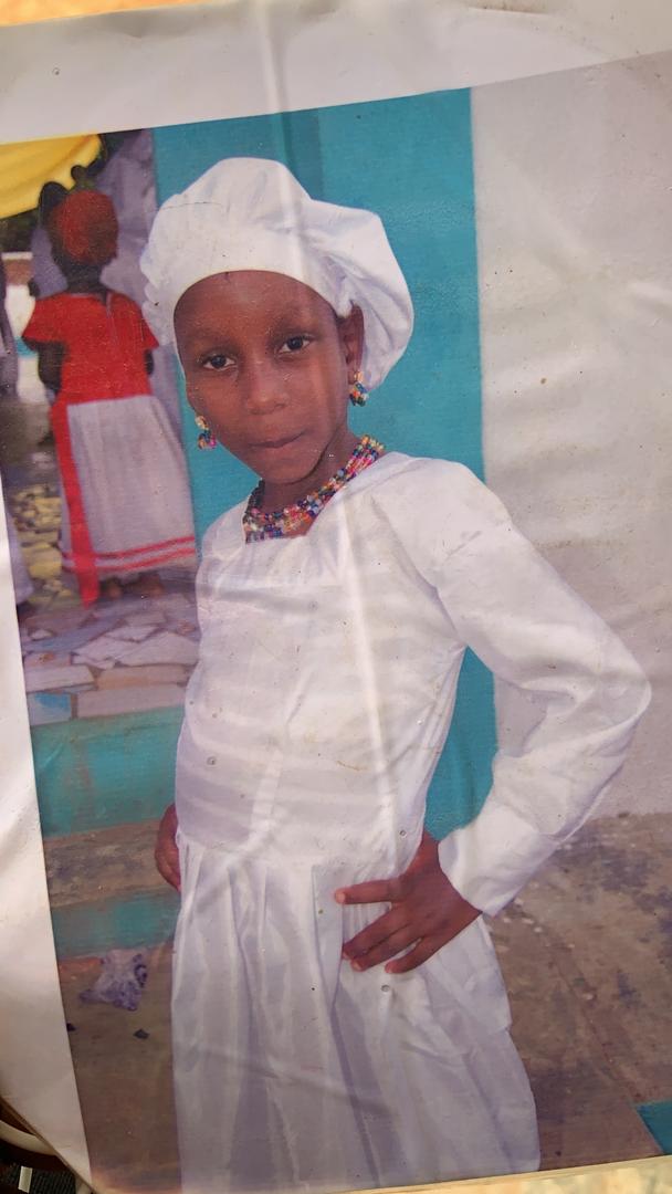 Bayoradegboyega's tweet photo. MISSING PERSON!

Eucharia Ojukwu, 11 years old, she left home on Monday March 30, 2020, she hasn't returned. Case has been reported at Lafenwa Police station, Abeokuta, Incase you come across her or you have any information kindly notify me. #StaySafeNigeria #DigitalWealthBook https://t.co/VQ5Lz11WBh