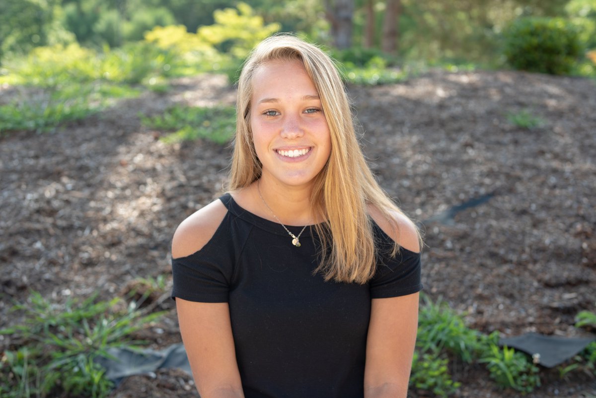 Middleboroughtv's tweet photo. Congrats to Katie Benson for receiving honorable mention in the Short Form Non-Fiction category at the Student Production Awards for her documentary "The Journey"! about the 1st female to play varsity football at MHS.
Watch here: https://t.co/gbIjr0sBcl
@MiddleboroAD @SachemHome https://t.co/ojwsCiAKLZ