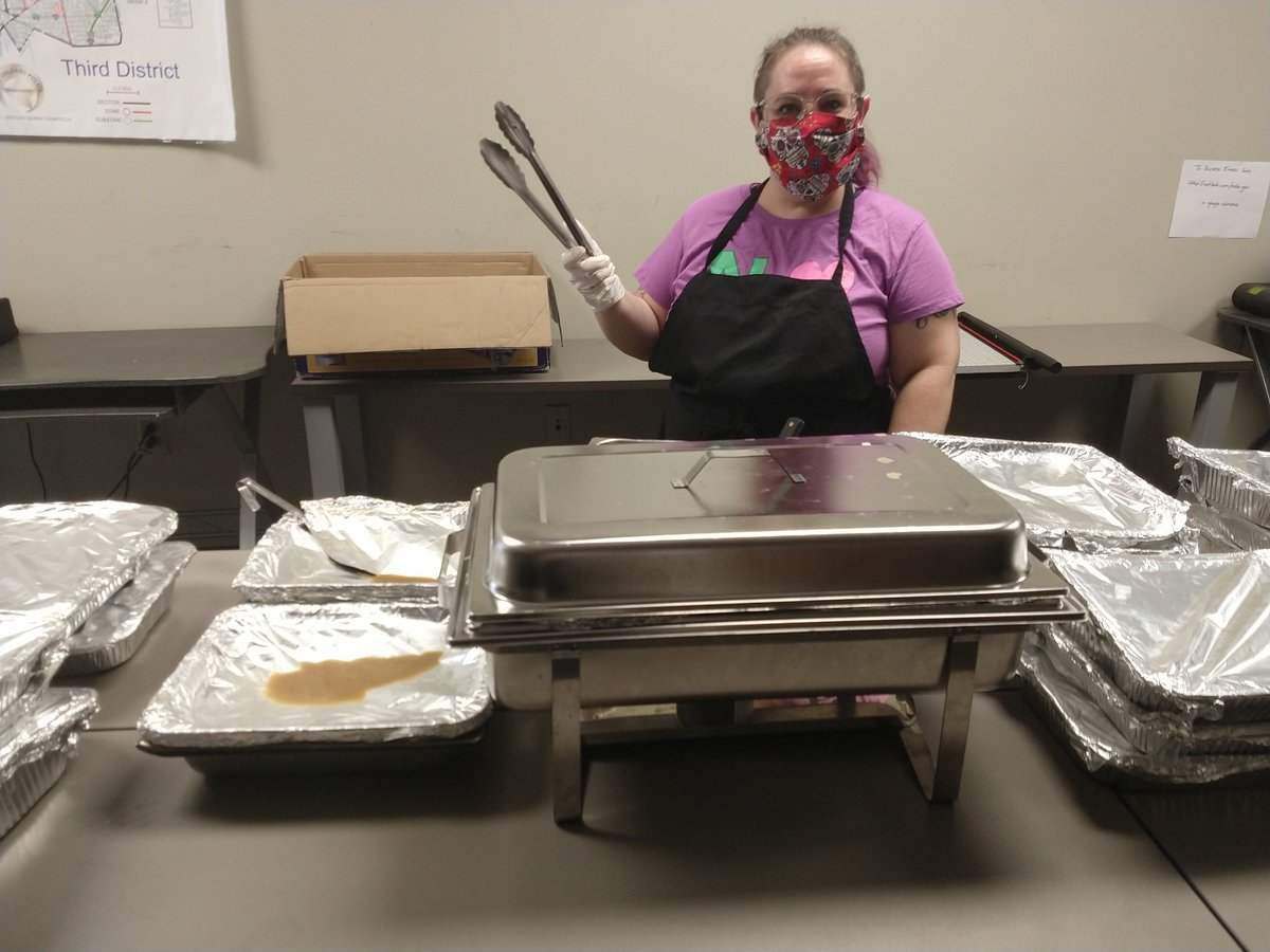 GulfSails's tweet photo. Three Chef's Brigades built out and engaged. We are feeding the NOPD communications center, the New Orleans EMS and the staff &amp; nurses at Lambeth House and we're approaching speeds of launching a brigade every 36 hours.

https://t.co/EoZCviImji https://t.co/YrMxqV28oS