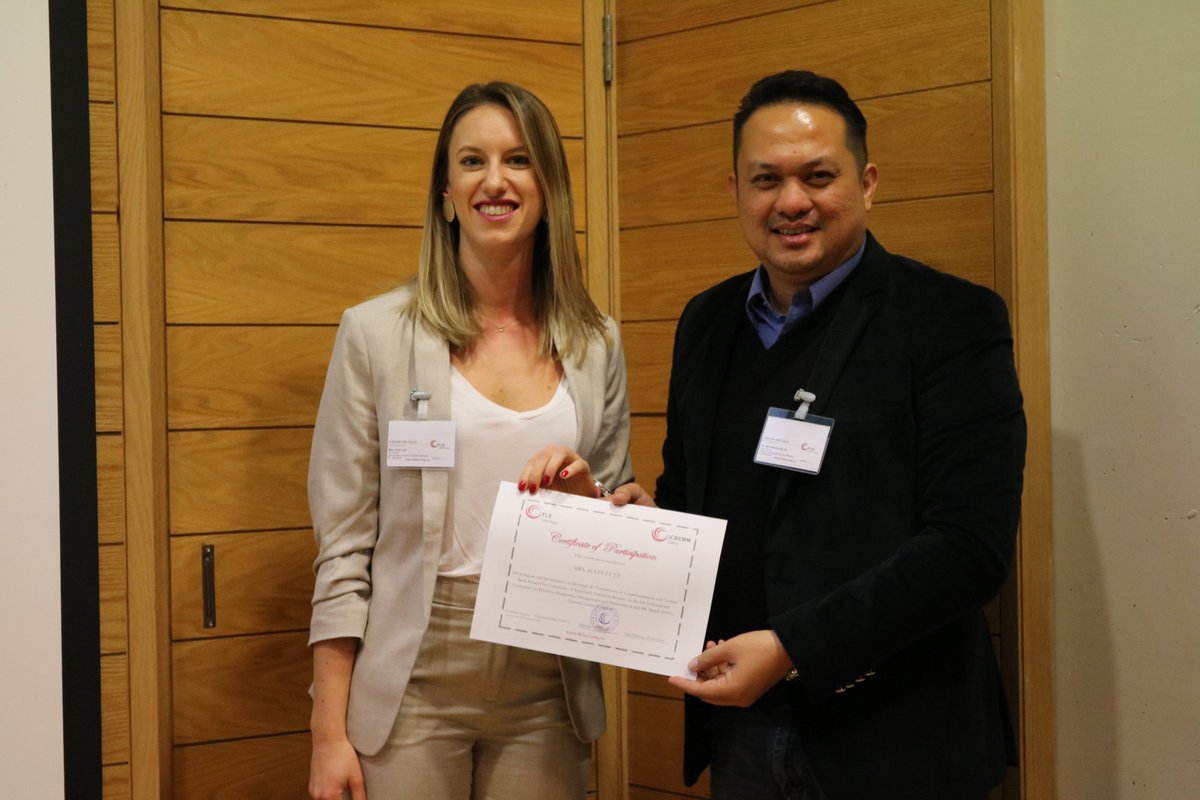 FLELearning's tweet photo. Mrs. Julia Lutz #Phd Student #Heinrich-Heine University Duesseldorf @HHU_de #Germany presenting on the topic : Coexistence of Cryptocurrencies and Central Bank Issued Fiat Currencies : A Systematic Literature Review. #ICBEMM #Oxford #International Conference 6th-8th March 2019 https://t.co/HTnMaqaGA6