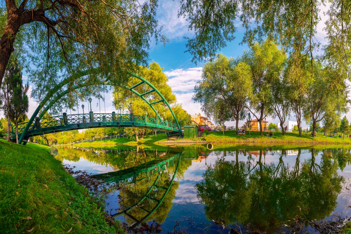 eskisehirbb's tweet photo. Porsuk Çayı’nda dip temizliği çalışmalarımız tamamlandı ve kademeli olarak su seviyesi arttırılmaya başlandı.

Bu kötü günleri atlattığımızda Porsuk bizi aynı güzelliği ile karşılayacak. Lütfen sağlıklı günlerde buluşuncaya dek evden çıkmayınız! #EvdeKalEskişehir🏡 https://t.co/Y7lzHvORDm