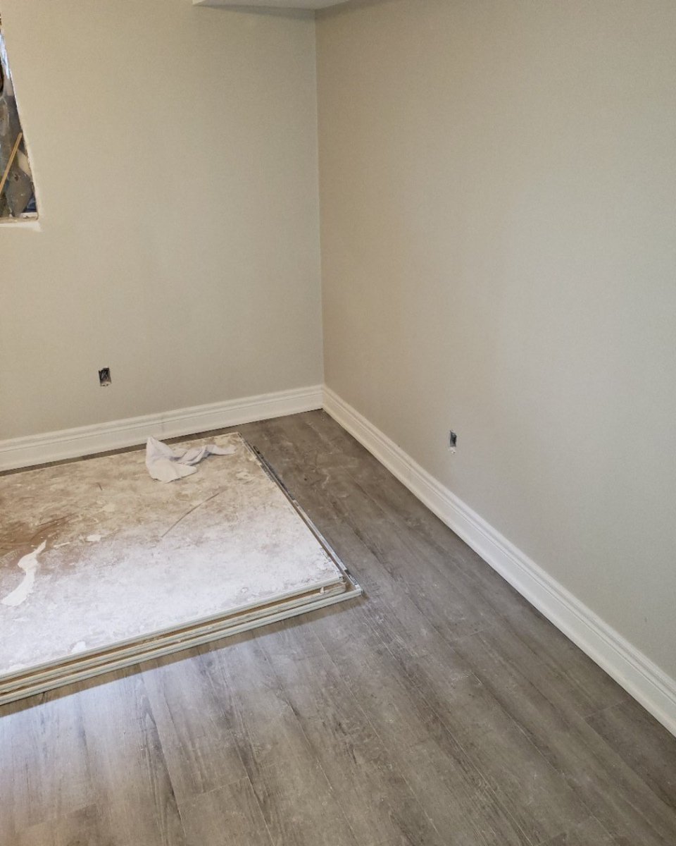 ContractingJack's tweet photo. Hoping across town in St.Catharines to Sullivan,  where trim work is happening and the rest of the finishing work is looking to be done within the next couple weeks.

#renovation #trim #basementsuite #duplex #generalContractor #StCatharines #Ontario #Niagara https://t.co/P1JL1XiCSo