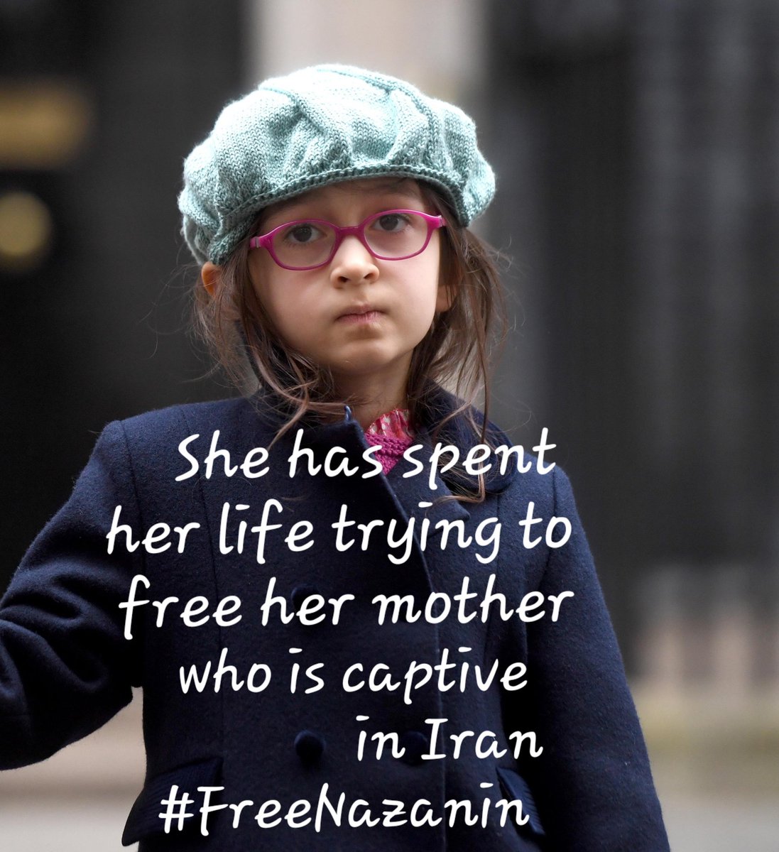 Amandalavan1's tweet photo. #FreeNazanin
The Zaghari & Ratcliffe families are a strong and determined to get through this.
Gabriella needs both Richard and Nazanin & Richard's dedication to get his wife home has been seen worldwide.
@DominicRaab @BWallaceMP @JamesCleverly
Please get Naz home, #4Years2Long https://t.co/whDRfcjemY