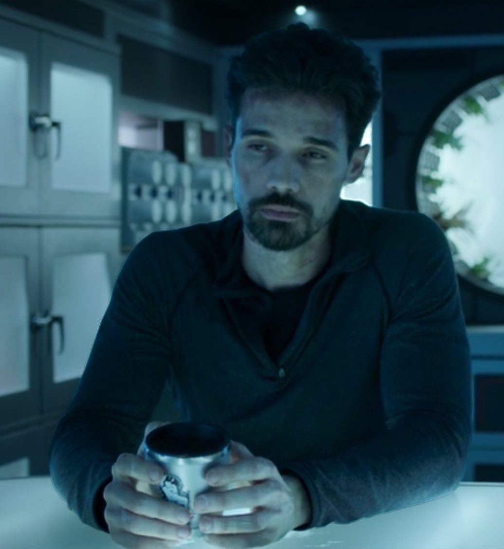 shankbeezy's tweet photo. Got my s4 cosplay shirt on for cleaning today because BOY do I really feel like Holden looks at the end of S4. #TheExpanse #ItsOnlyApril https://t.co/znHnL9P81t