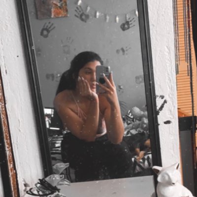 SashaRainC's tweet photo. #NewProfilePic https://t.co/I3gUgWWKSg